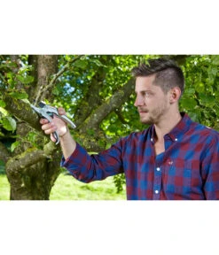 GARDENA Comfort Ratschenschere SmartCut 8 GARDENA Comfort Ratschenschere SmartCut -Weber Store 3657947 WE MO 002 GardenaComfortRatschenschereSmartCut